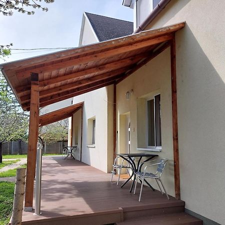 Bridgehaus Apartment Balatonfured Exterior photo